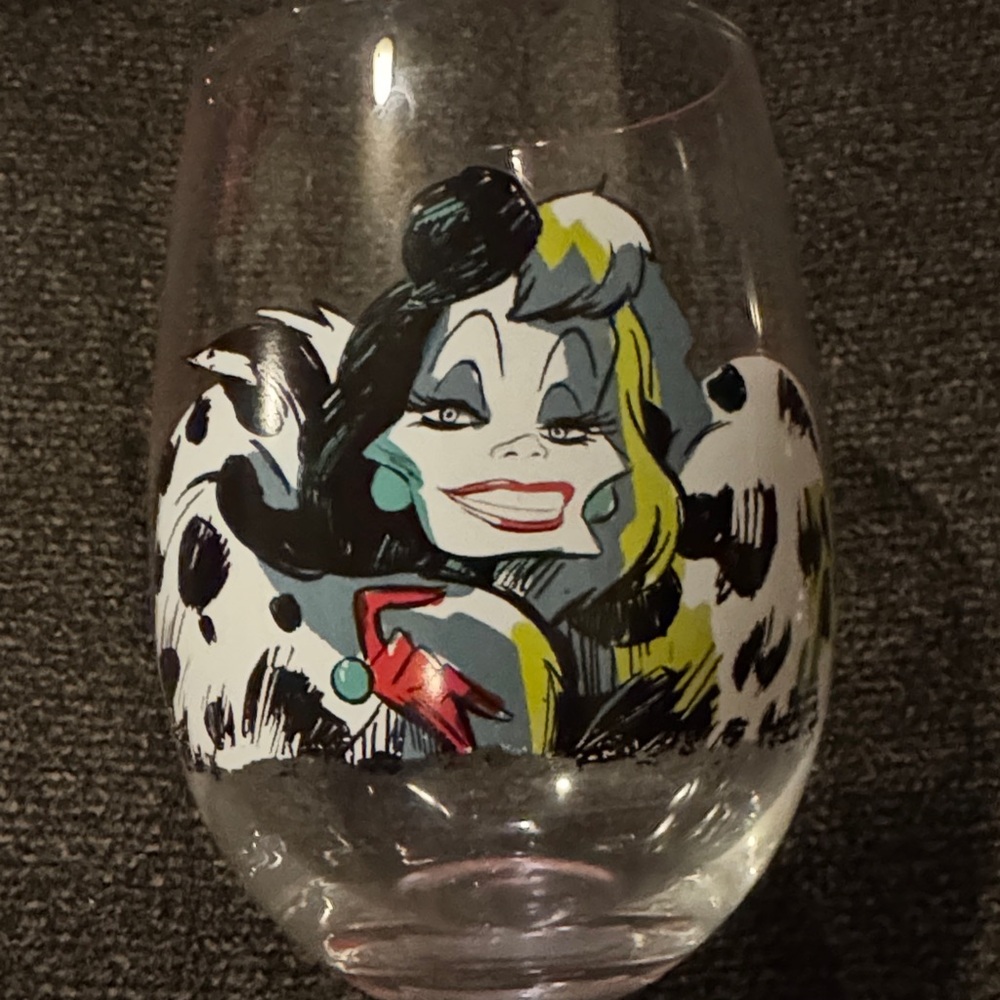 Disney Villain GUC -Themed Clear Wine Glass Set (4set) - Picture 4 of 5